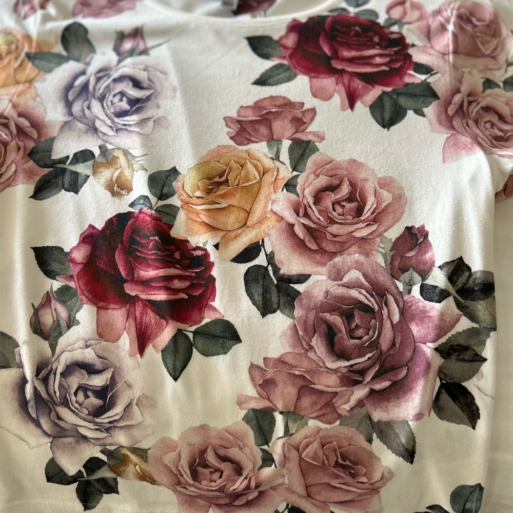 Gaze Red and Pink Short Sleeve Floral Top